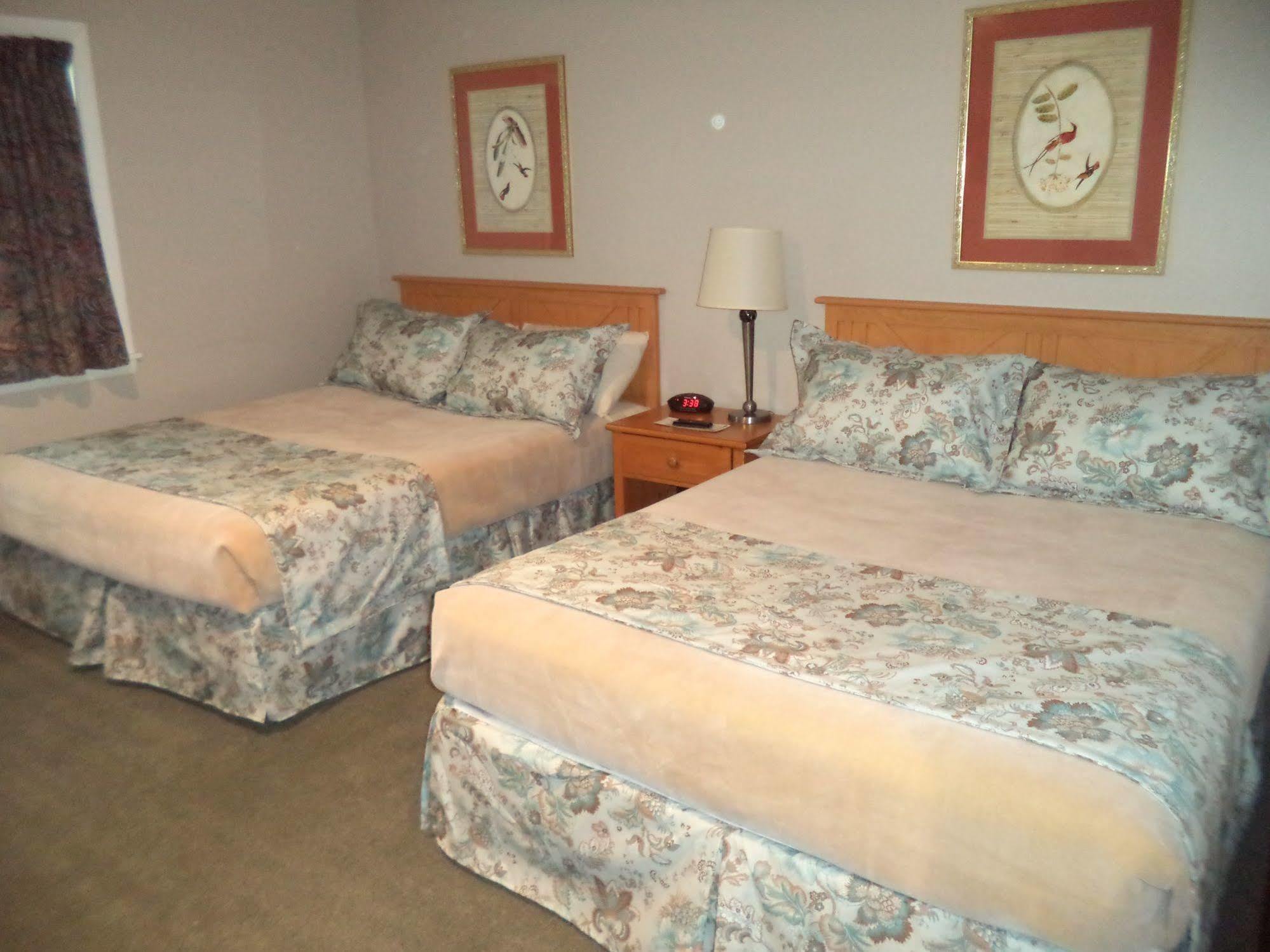 Colonial Valley Motel Farmington Esterno foto